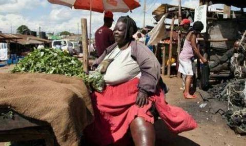 揭秘非洲部落第一大美女 走到哪里都是焦点!