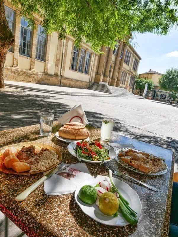 这欧洲小国不如香港大,去一次相当环游多国,对