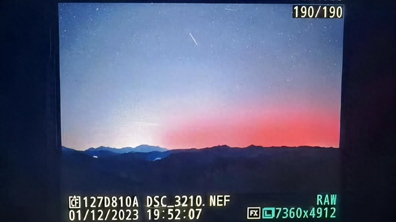 天文专家解释北京出现极光:地磁暴特别强时极光范围会扩大 天文专家解释北京出现极光:地磁暴特别强时极光范围会扩大