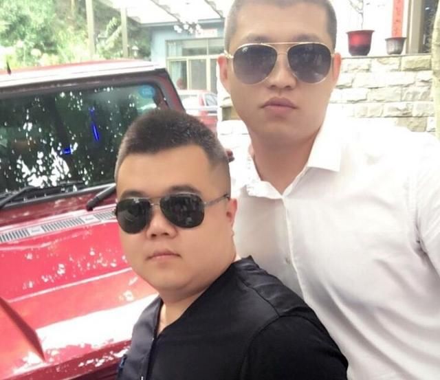 快手方丈宣传正能量却被骂惨!二驴的房岩再起