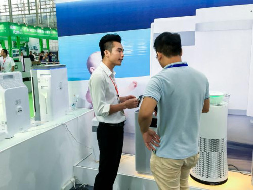 森晨亮相国际空净展 多款空气净化器受热捧(图6) 森晨亮相国际空净展 多款空气净化器受热捧(图6)