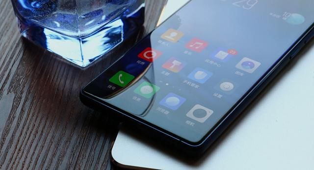 努比亚N3内置5000mAh,官宣能待机23天,小米