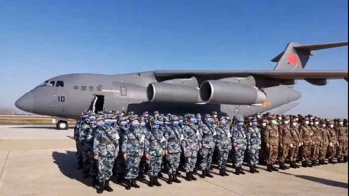 空军运-20再飞武汉!军队增派的2600名医护人员全部抵达武汉