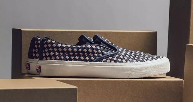 罗志祥独爱的Vans、陈伟霆的Reebok、刘昊然