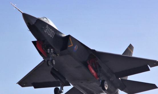中国歼31战机显现超实力 连俄国都表示佩服