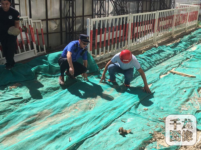 蓝天保卫战|北京朝阳城管大风天气严查施工工地扬尘 蓝天保卫战|北京朝阳城管大风天气严查施工工地扬尘