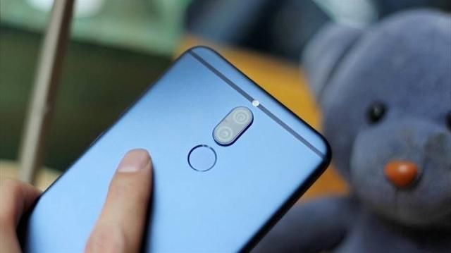 被忽视的华为手机,前后四摄+NFC仅需1210,堪