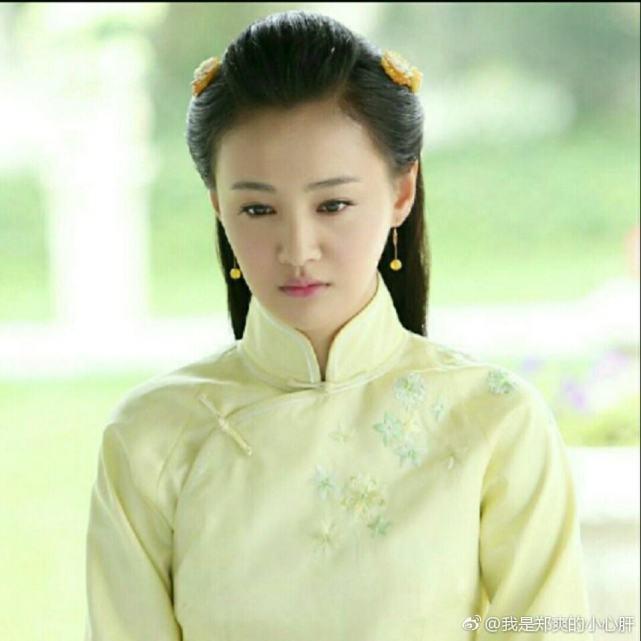 忠告赵丽颖关晓彤郑爽和迪丽热巴,没胸就别穿