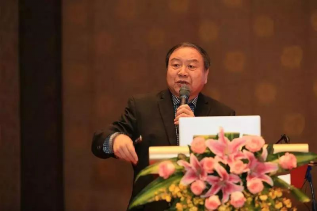 赵堪兴教授《高度近视限制性内斜视常规手术失败的再次手术》