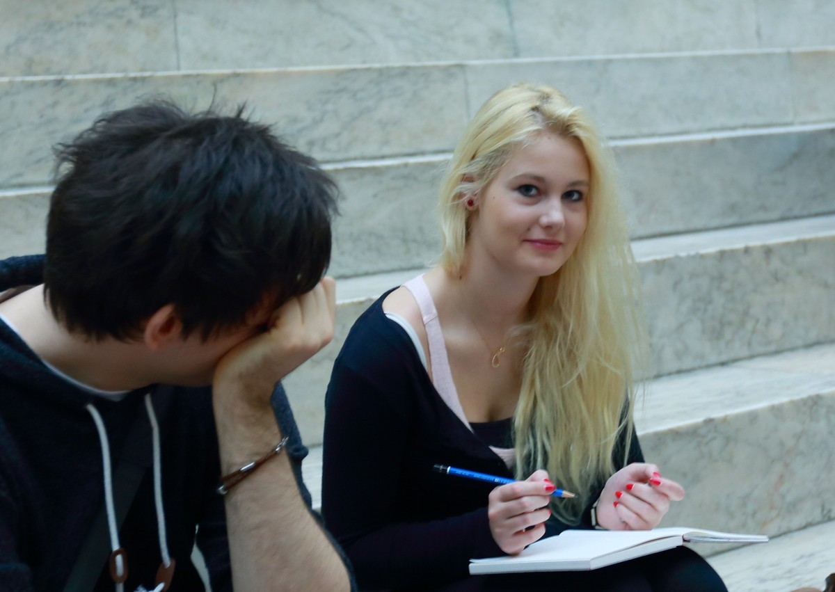 随拍外国街头日常人们的生活是不是很美!