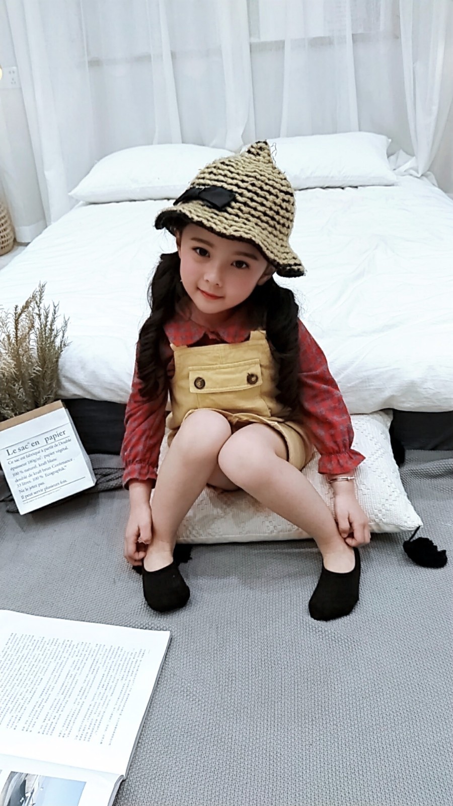 乐模星童模曹洣心再曝清新可爱时尚照