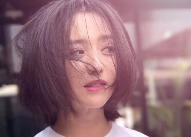 女生在春夏季剪什么样的短发造型好看,资深发