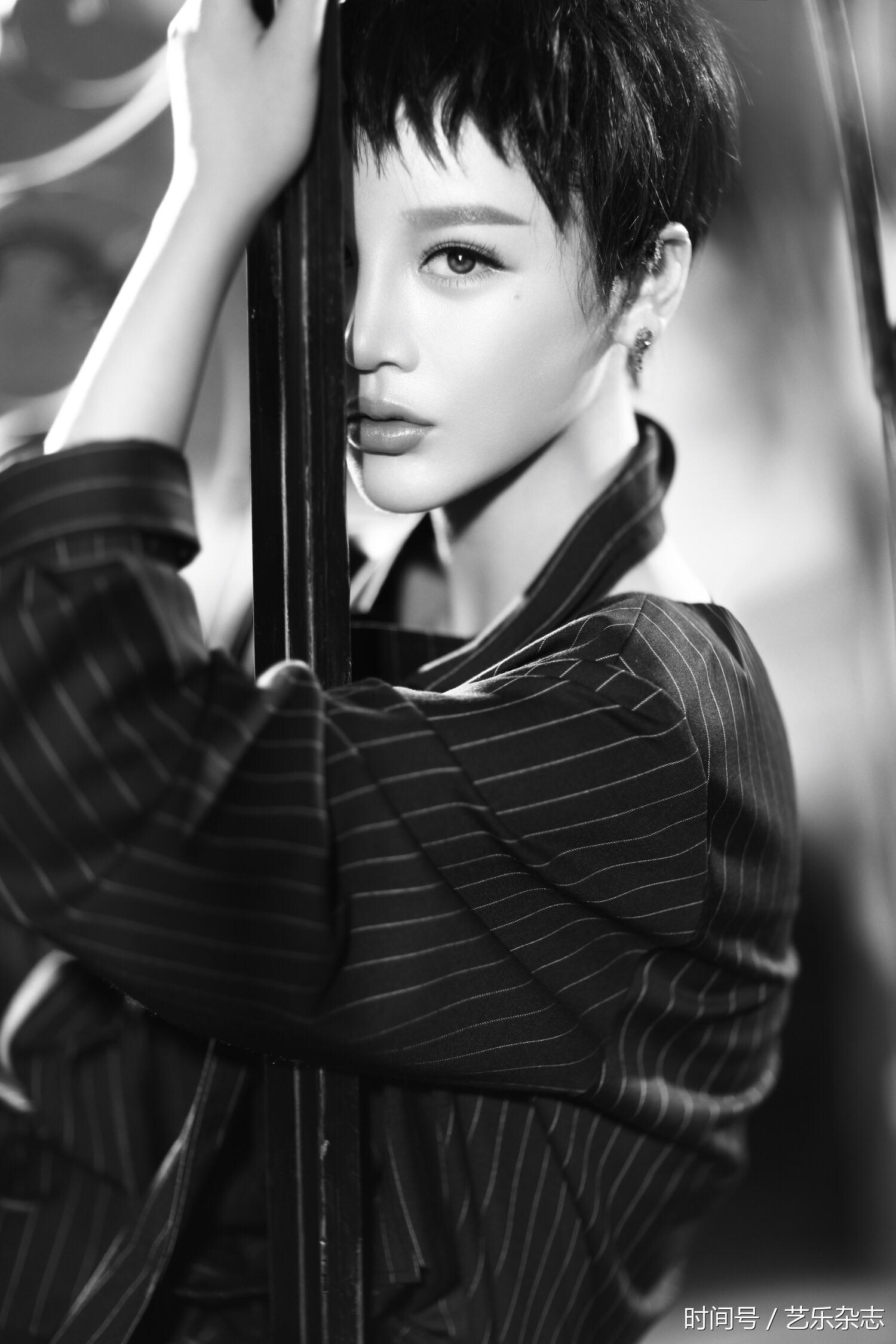 《黑白迷宫》定档 邱意浓新片男友力max