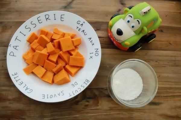 宝宝刚开始吃辅食后便秘怎么办,试试南瓜米糊