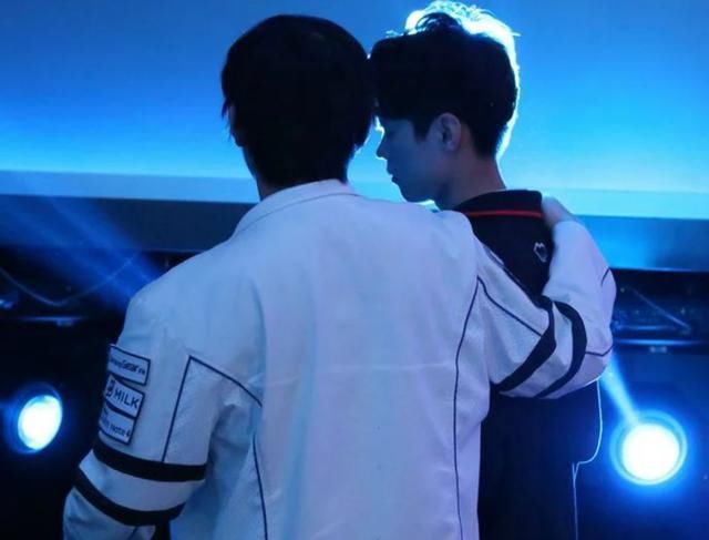 LOL:用了5年的ID被强行要求修改,就因为带了职