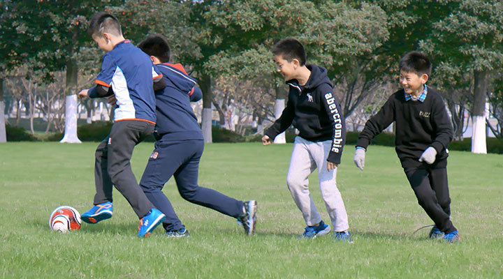 《微话文明》“环保”《一片蓝天 一个梦想》 《微话文明》“环保”《一片蓝天 一个梦想》