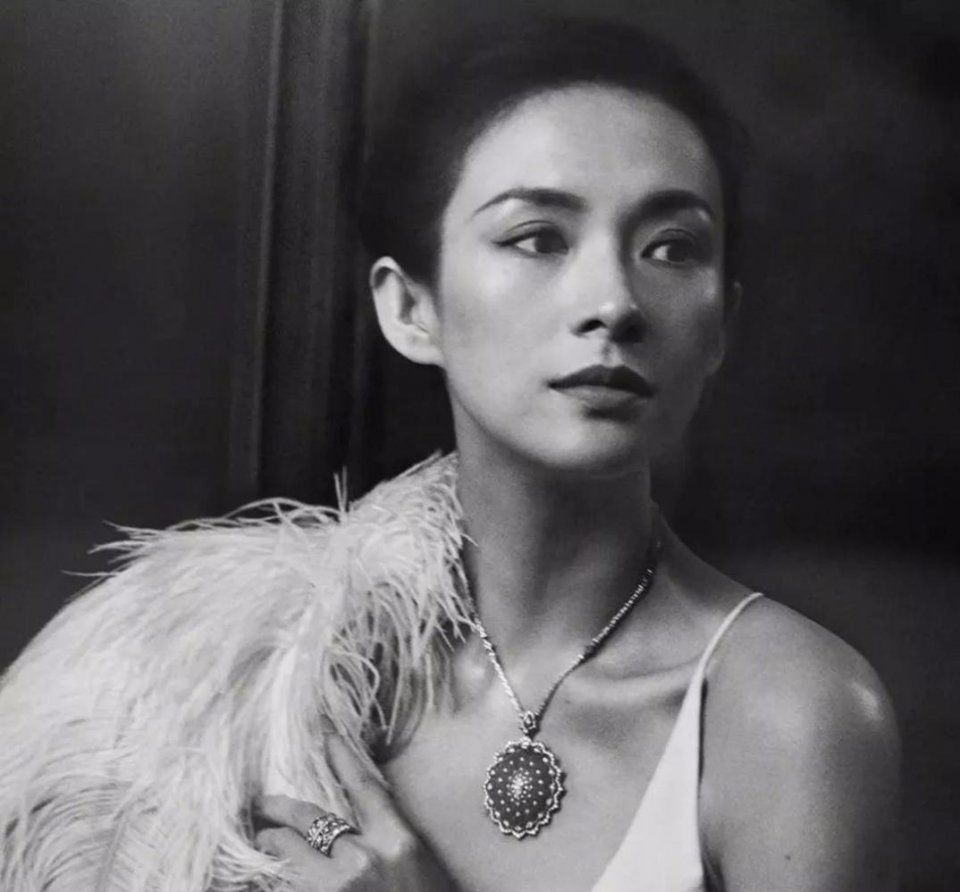 女星未PS照被曝,蒋欣高圆圆都输给了满脸皱纹