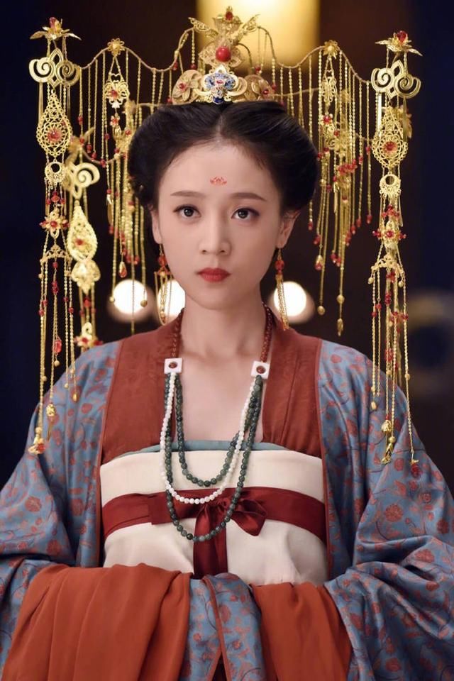 谢娜景甜迪丽热巴刘诗诗赵丽颖等女星古装最美