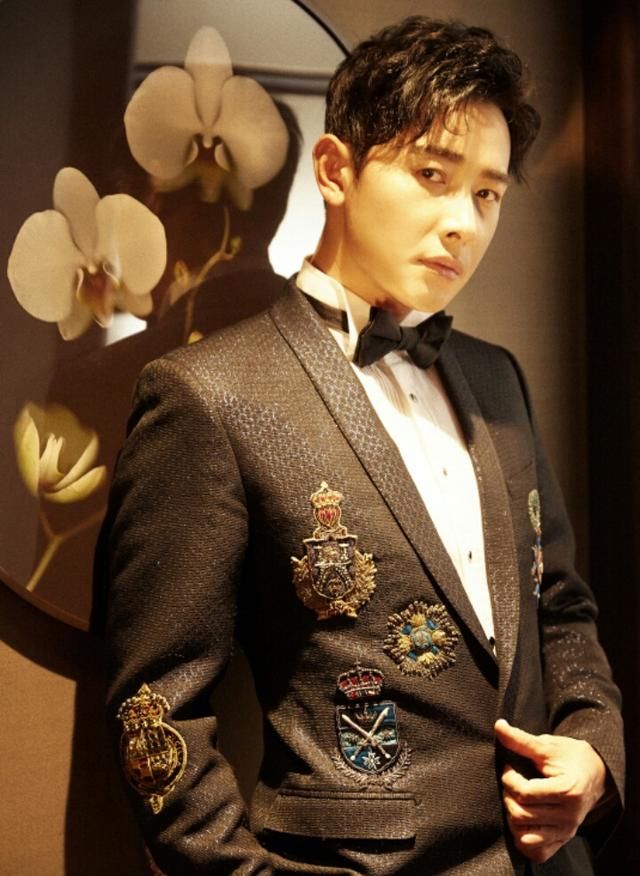 《幕后之王》开机男主角罗晋,女主角周冬雨辞