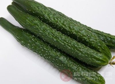 脖子上面长小疙瘩是什么原因 这样做有效缓解