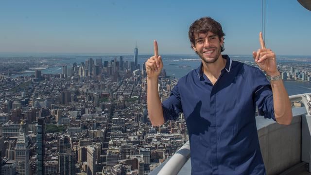 内马尔外巴西还有一超级巨星 名宿:他的作用不