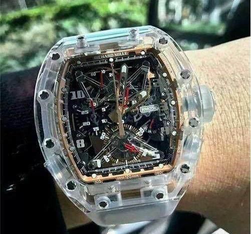 鹿晗手表497万,靳东的手表660万,但都比不上他的千万名表!