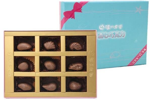 泸州老窖出酒心巧克力了?我好方,涂个喜茶指甲