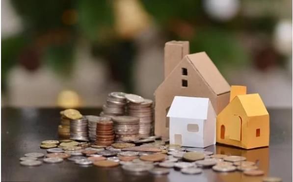 在房屋产权证加上配偶的名字算共有的吗?