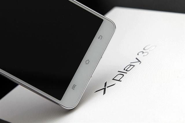 vivo xplay 3 s is the world's first use 2 k resolution