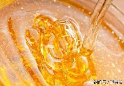 蜂蜜泡大蒜,功效翻倍,更护肝!