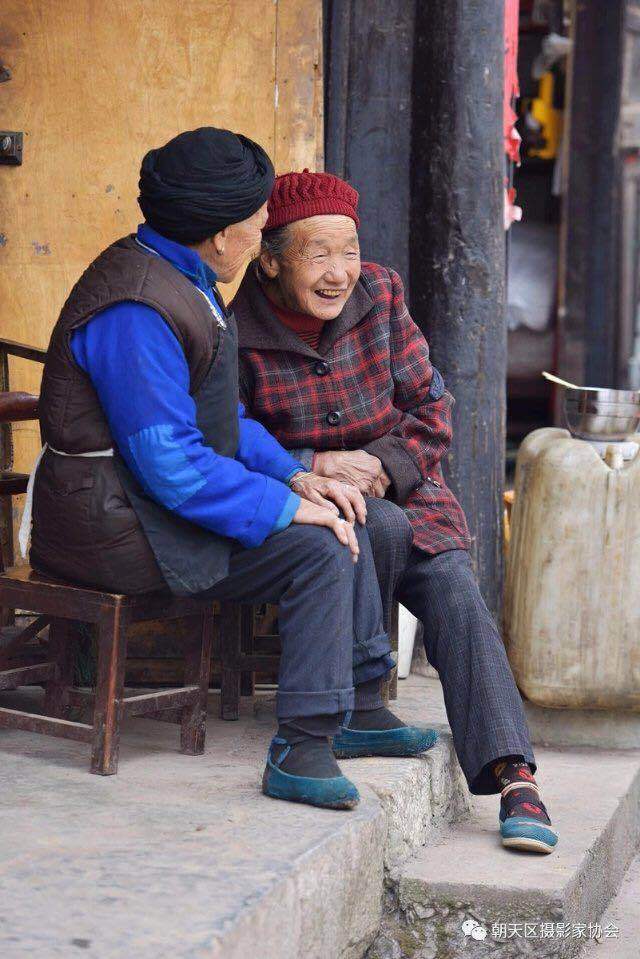 网友狙击手:陕西广元市朝天区志愿服务暖人心,感受到关怀的老人们