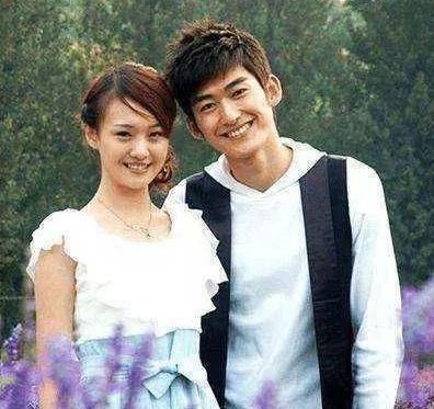 郑爽公开新恋情,张翰反而深夜落泪发文求复合