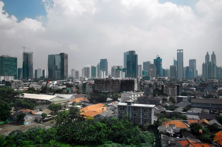 直击东南亚最大的城市雅加达,城建能跟中国一