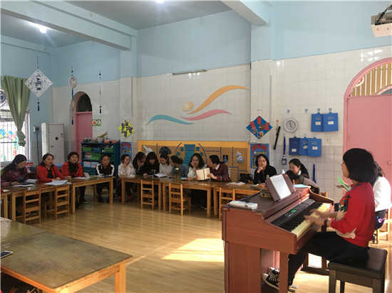 眉山市彭山区机关幼儿园开展青年教师音乐技能