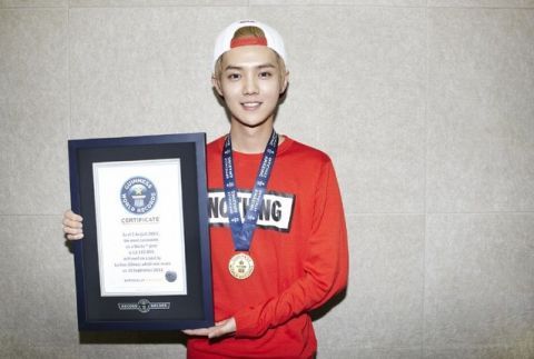 鹿晗微博点赞破记录,那些拥有吉尼斯世界纪录