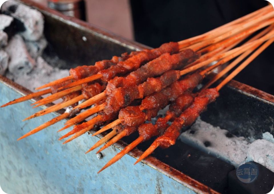 太热闹啦!常山美食节现场人山人海!吃货们赶紧
