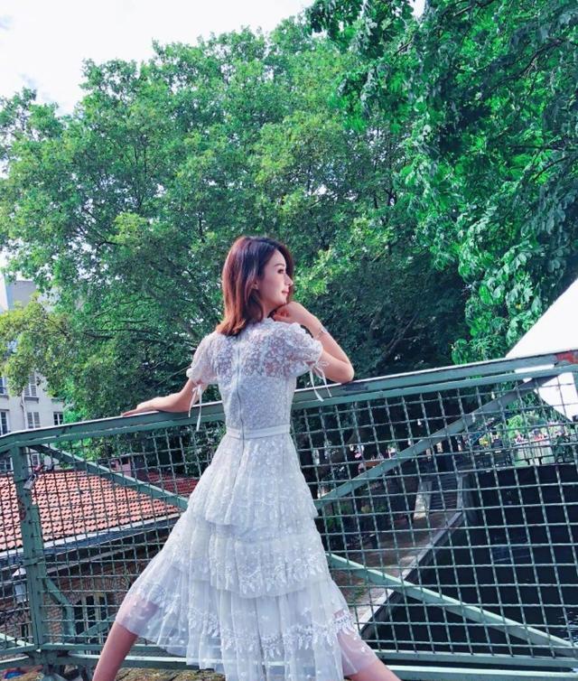 赵丽颖回复怀孕停工事件,简单的十几个字,看出