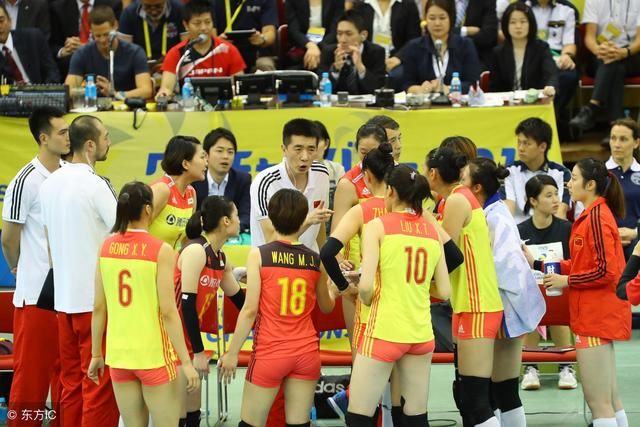 中国女排剑指首届国际排联女排国家联赛冠军!