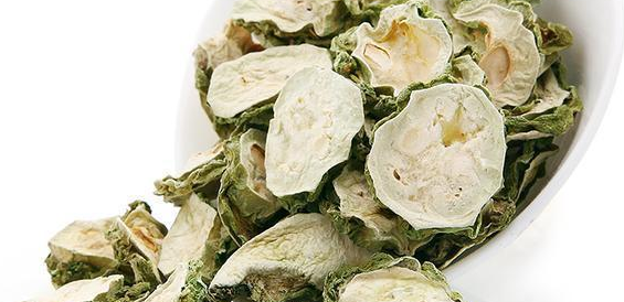 指甲上有竖纹?身体在警告了!多泡点它喝,把体