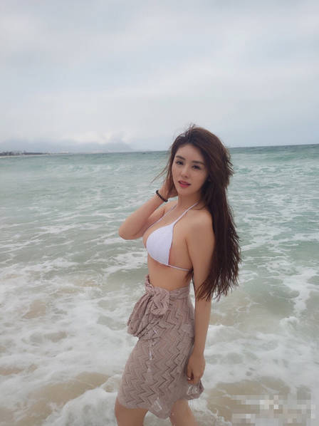 人气女主播张琪格。