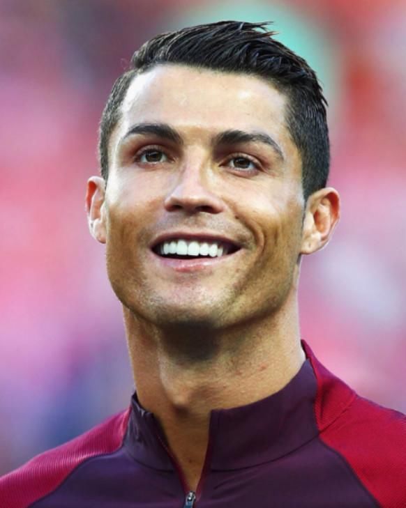 萨拉赫面对皇马招揽开出两大条件:要求替代贝