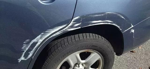 出了交通事故怎么办?轻微交通事故拍照技巧