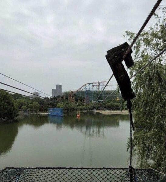 安徽合肥欢乐岛又出事了 女游客十几米坠亡