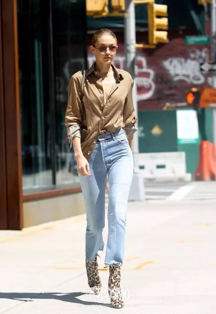 娜扎穿衬衫+背带裤卖萌,衬衫高手原来在这儿