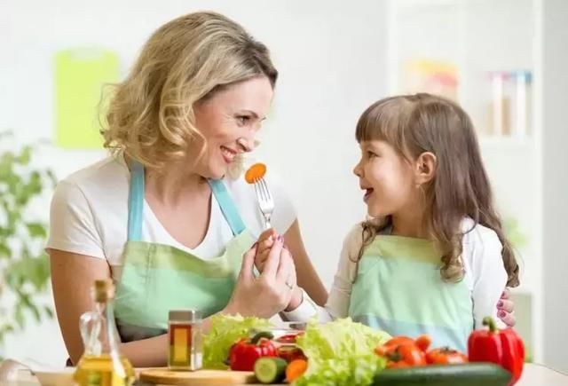 宝宝为什么不能吃盐?转给长辈们吧!