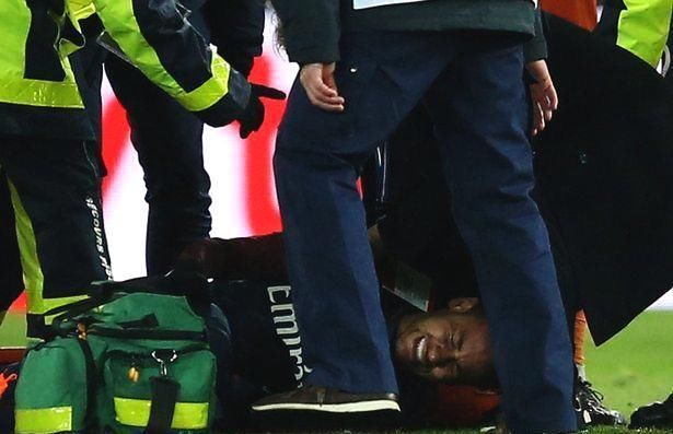 内马尔重伤倒地,泪流满面,恐无缘战皇马及俄罗斯世界杯!