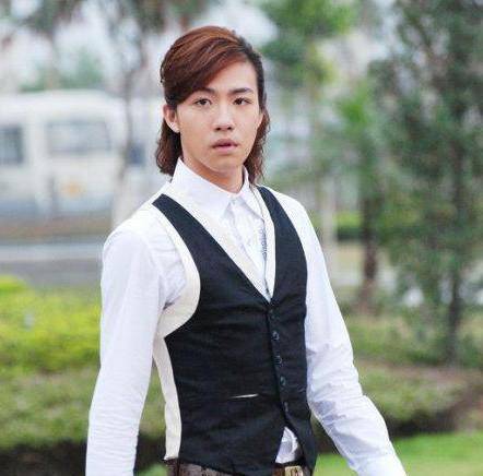 因为脸上的疤,俞灏明不仅被杨幂抛弃,以后也只能演坏人了? 因为脸上的疤,俞灏明不仅被杨幂抛弃,以后也只能演坏人了?