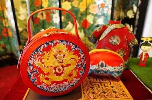 来自沈阳故宫的新春礼物朕就给你这款红