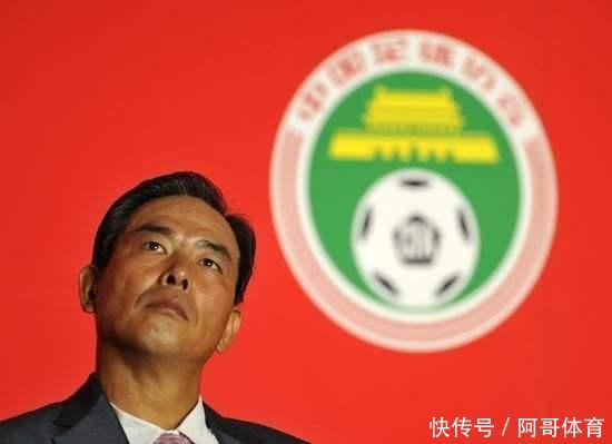 蔡振华离任,中国足球能结束外行领导内行迎来