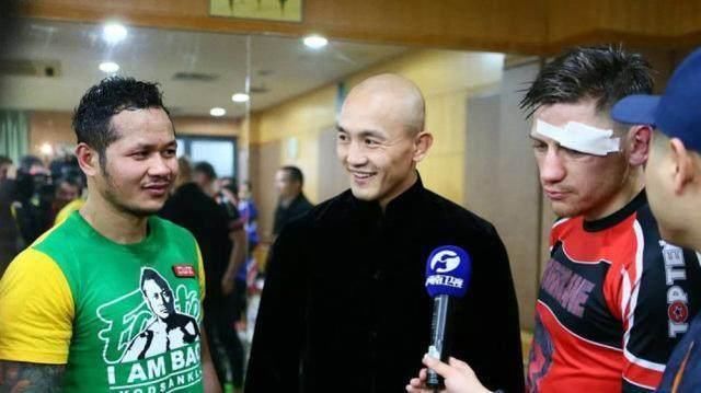 二人都曾大战播求,雅桑克莱对袁兵、一龙的评